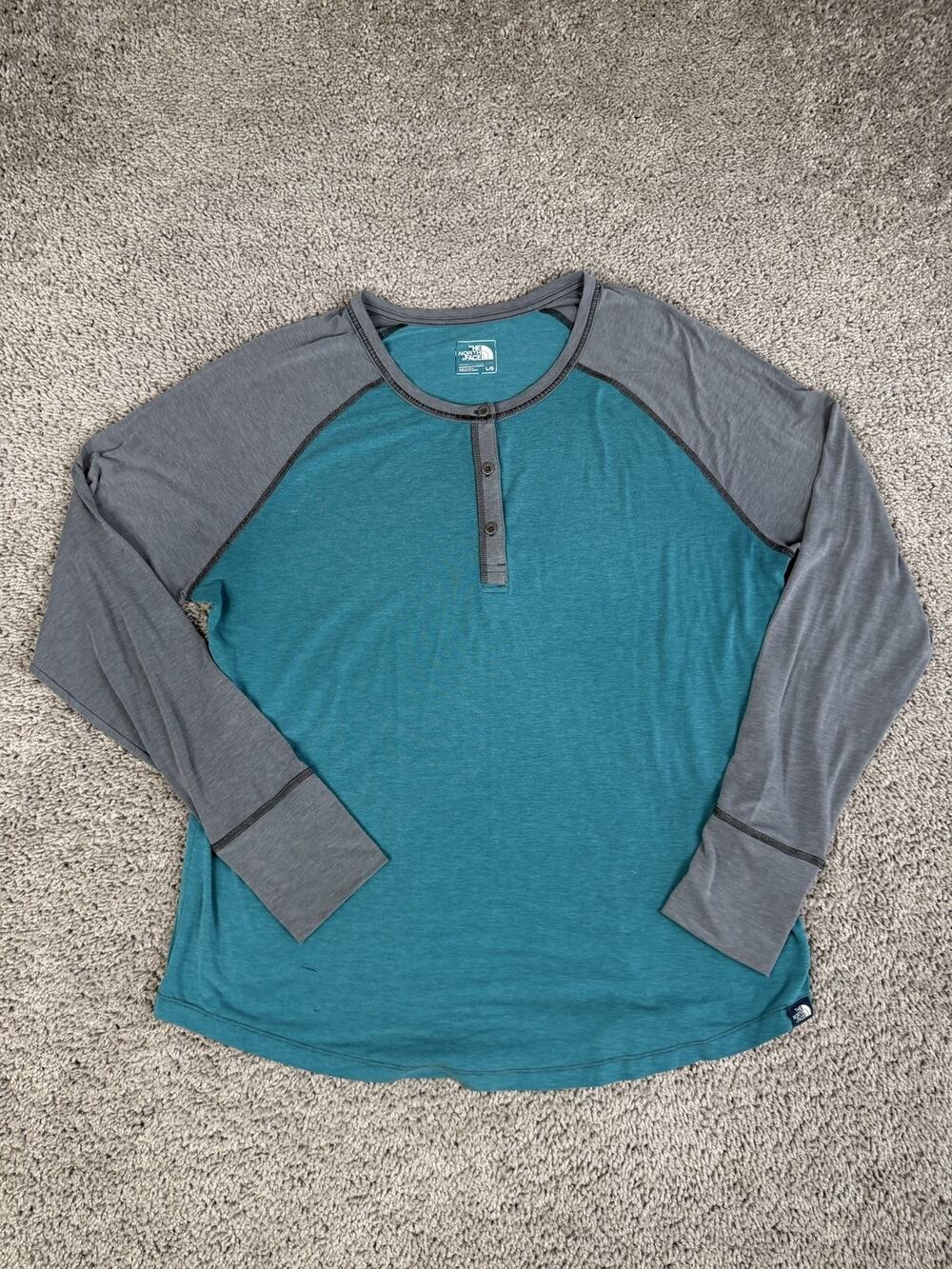 The North Face Shirt Womens L Blue Colorblock Henley Raglan Long Sleeve Jersey